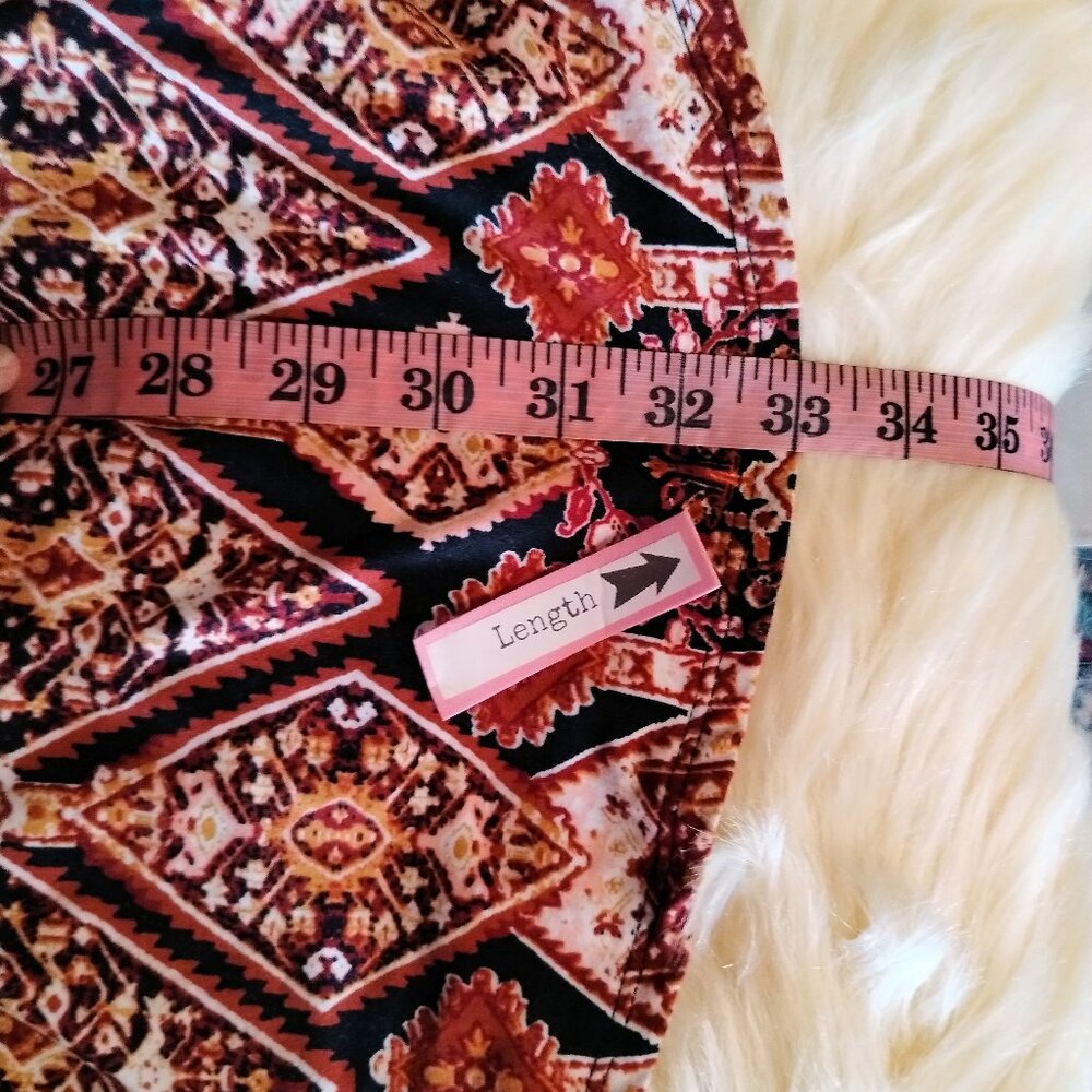 B&B Boutique (S) Patterned Keyhole Neck Mini - Picture 7 of 8